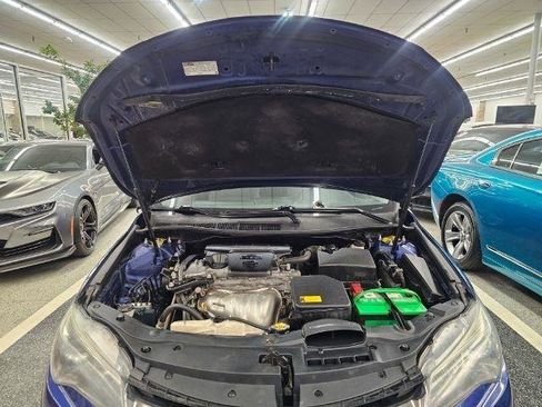 Used 2015 Toyota Camry SE image 31