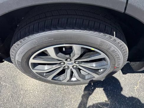 New 2026 Ford Explorer ST-Line AWD/4WD image 17