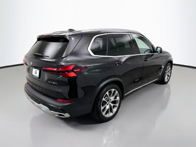 Used 2024 BMW X5 xDrive50e w/ Premium Package AWD/4WD image 7