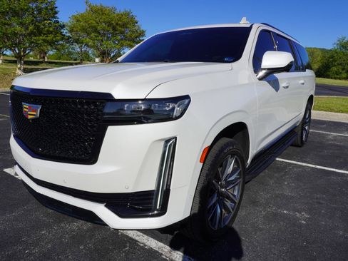 Used 2021 Cadillac Escalade ESV Sport w/ Driver Assist Tech Package image 8