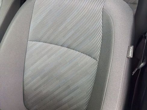 Used 2025 Kia Seltos LX image 5