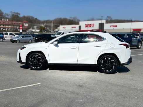 Used 2023 Lexus UX 250h F Sport image 3