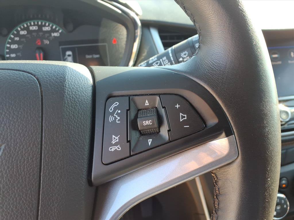 Used 2021 Chevrolet Trax LT w/ Driver Confidence Package AWD/4WD image 18