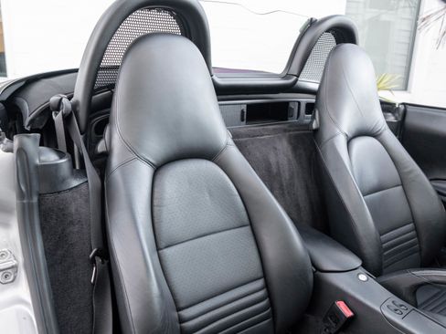 Used 2003 Porsche Boxster S image 26