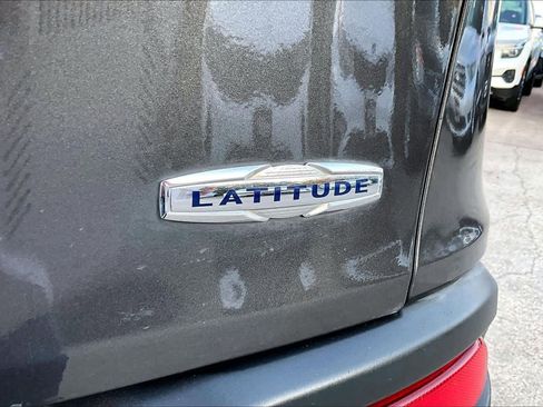 Used 2017 Jeep Cherokee Latitude w/ Safety/Convenience Group image 29