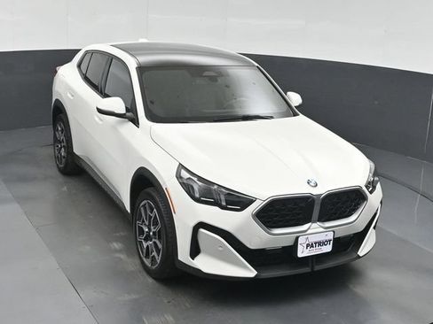 Used 2026 BMW X2 xDrive28i AWD/4WD image 44