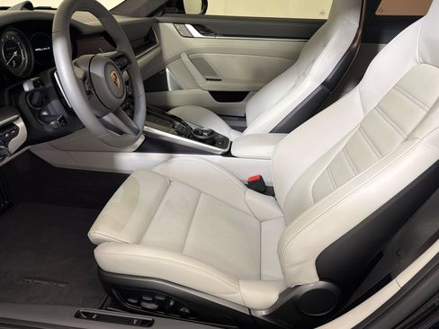 Certified 2025 Porsche 911 Turbo S AWD/4WD image 5