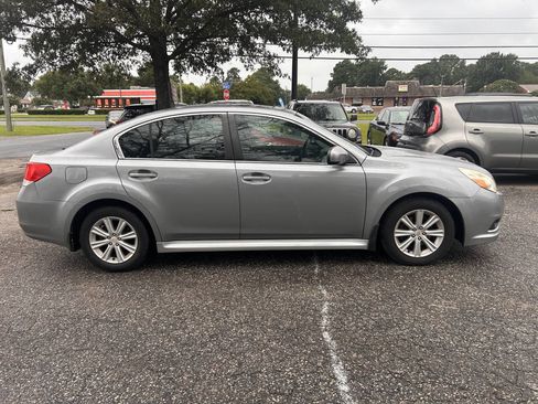Used 2011 Subaru Legacy 2.5i Premium image 6