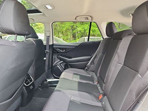 Used 2025 Subaru Outback Premium w/ Popular Package #1A AWD/4WD image 29