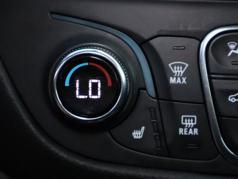 Used 2022 Chevrolet Equinox LT FWD image 5