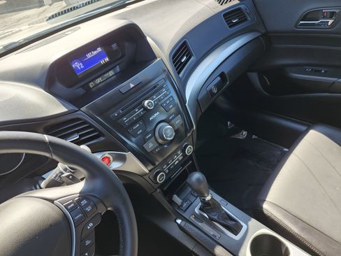 Used 2018 Acura ILX image 30