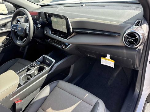 New 2027 Chevrolet Equinox LT w/ Convenience Package II AWD/4WD image 28