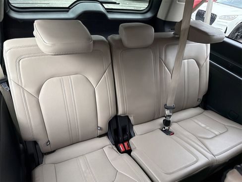 Used 2024 Ford Expedition Max Limited image 16