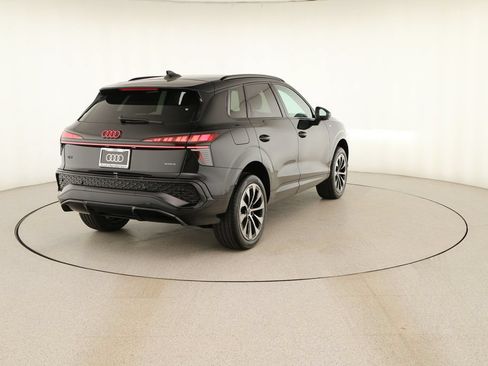 New 2026 Audi Q3 quattro 2.0T AWD/4WD image 6