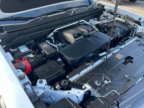 Used 2024 Chevrolet Colorado Trail Boss w/ Technology Package image 53