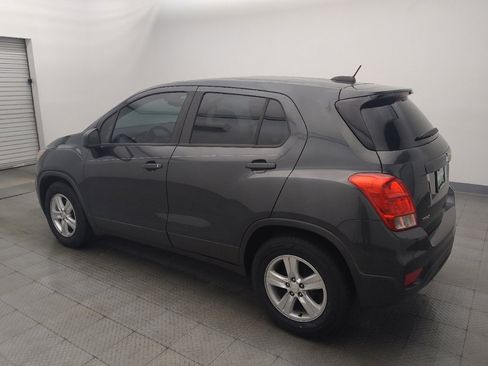 Used 2020 Chevrolet Trax LS FWD image 3