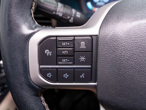 Used 2023 Ford Expedition Limited AWD/4WD image 33