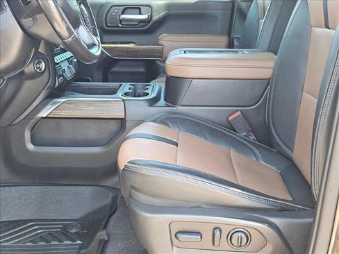 Used 2022 Chevrolet Silverado 3500 High Country w/ Z71 Off-Road Package AWD/4WD image 16