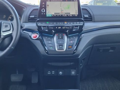 Used 2025 Honda Odyssey Elite image 27