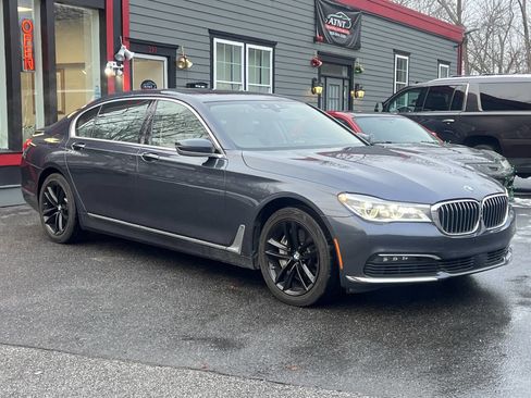 Used 2016 BMW 750i xDrive image 1