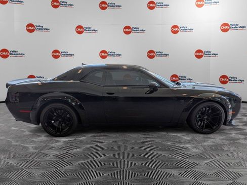 Used 2022 Dodge Challenger SRT Hellcat RWD image 4