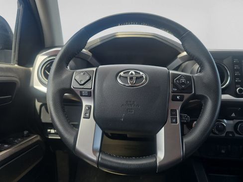 Used 2023 Toyota Tacoma SR5 AWD/4WD image 11