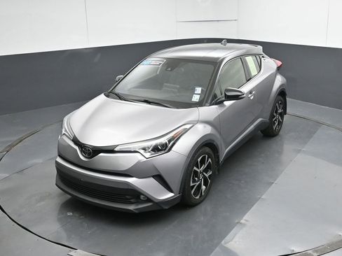 Used 2019 Toyota C-HR Limited FWD image 47