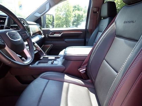Used 2025 GMC Sierra 2500 Denali w/ LPO, GMC Protection Package AWD/4WD image 10
