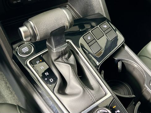 Used 2025 Kia Sportage X-Line w/ Premium Package image 25