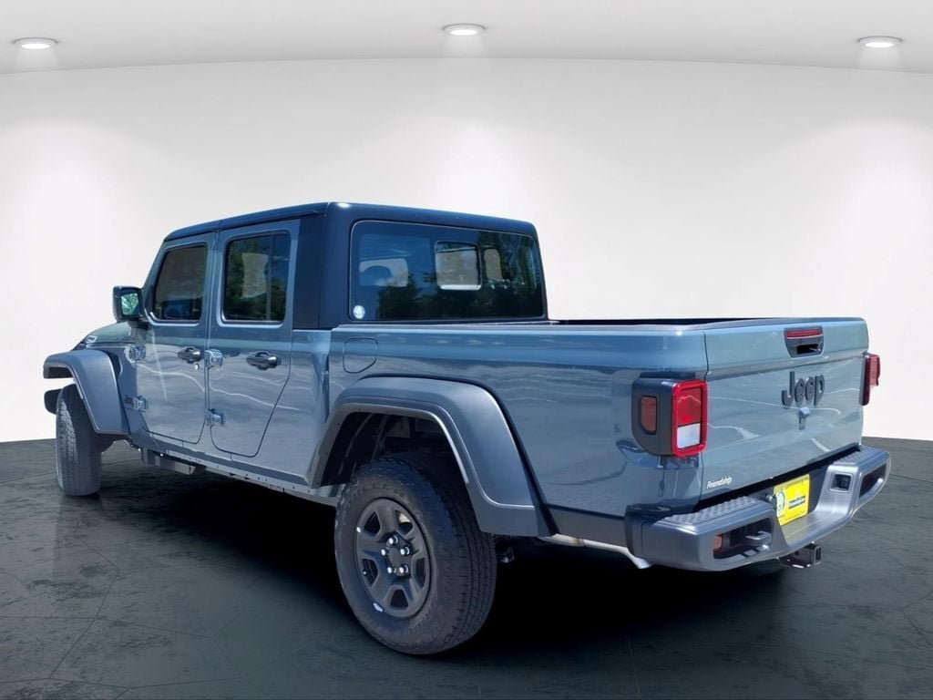 New 2026 Jeep Gladiator Sport AWD/4WD image 7