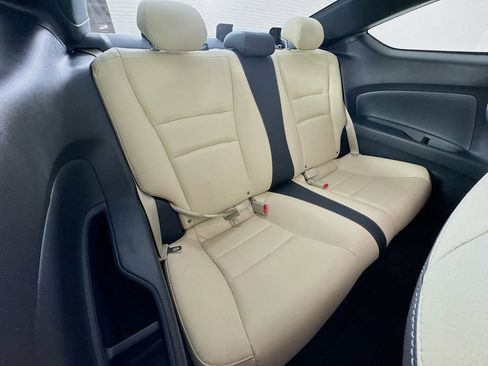 Used 2017 Honda Accord EX-L image 35