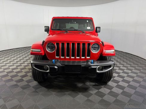 Used 2022 Jeep Wrangler Unlimited Sahara AWD/4WD image 11