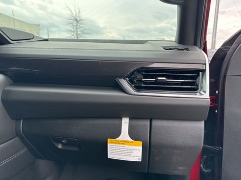 New 2026 GMC Yukon XL Elevation image 23