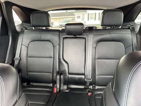 Used 2025 Ford Escape Platinum AWD/4WD image 19
