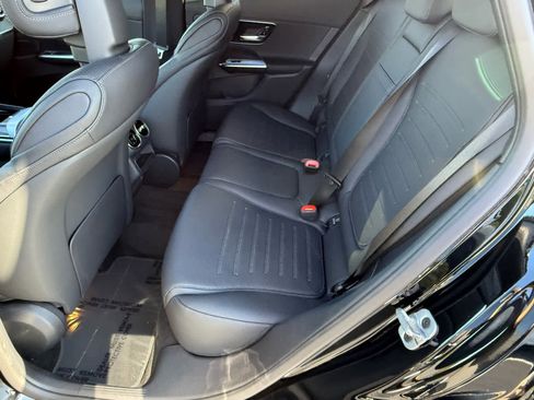 Used 2026 Mercedes-Benz GLC 300 GLC 300 image 11