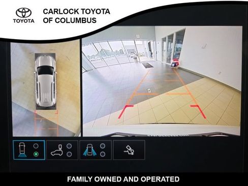 Used 2025 GMC Acadia Denali w/ LPO, All-Weather Package AWD/4WD image 29