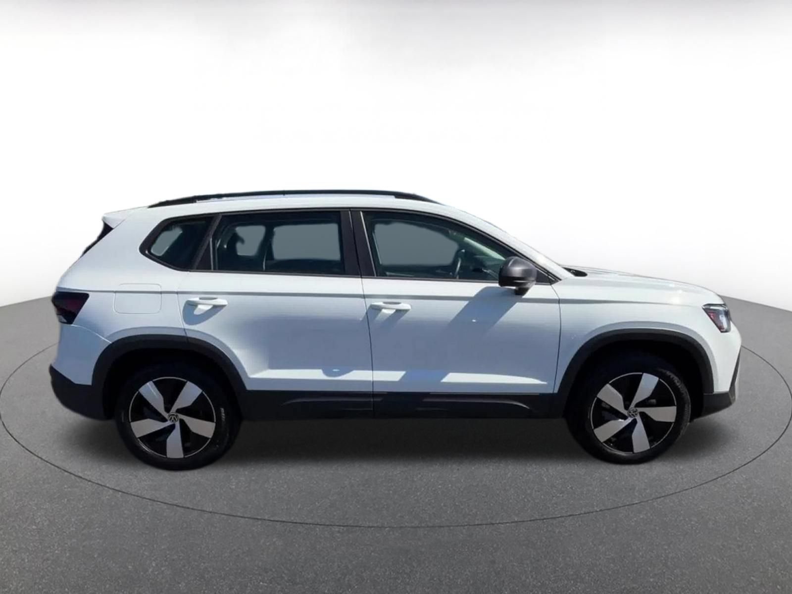Used 2026 Volkswagen Taos S AWD/4WD image 15