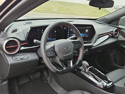 New 2026 Chevrolet Trax RS w/ Driver Confidence Package FWD image 3