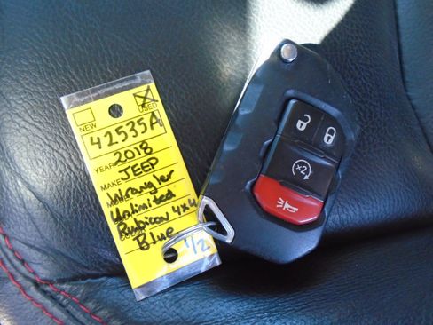 Used 2018 Jeep Wrangler Unlimited Rubicon AWD/4WD image 17