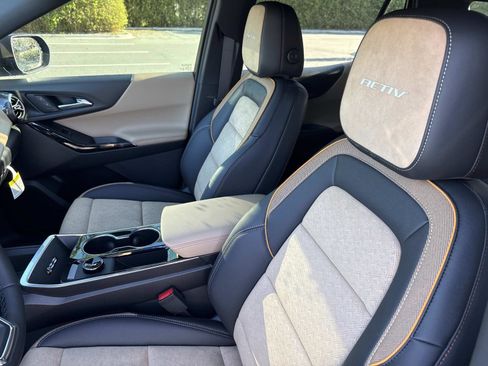 New 2026 Chevrolet Equinox ACTIV w/ Convenience Package III FWD image 20