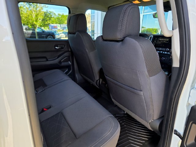 Used 2025 Nissan Frontier SV w/ SV Convenience Package AWD/4WD image 14