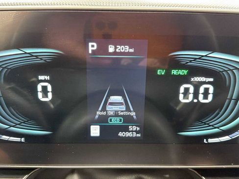 Used 2023 Kia Niro EX Touring FWD image 17