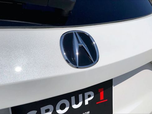Used 2023 Acura MDX SH-AWD image 28