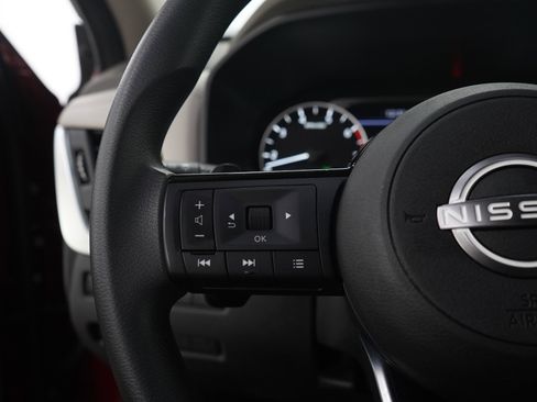 Used 2023 Nissan Rogue SV AWD/4WD image 25