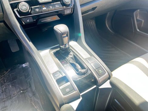 Used 2018 Honda Civic EX image 16