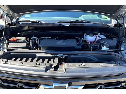 New 2026 Chevrolet Silverado 1500 RST w/ Redline Edition AWD/4WD image 12