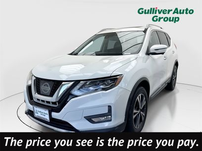 Used 2017 Nissan Rogue SL w/ SL Premium Package