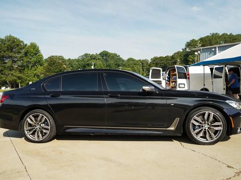 Used 2019 BMW M760i xDrive w/ Luxury Rear Seating Package AWD/4WD image 3