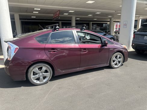 Used 2013 Toyota Prius Persona Series image 7