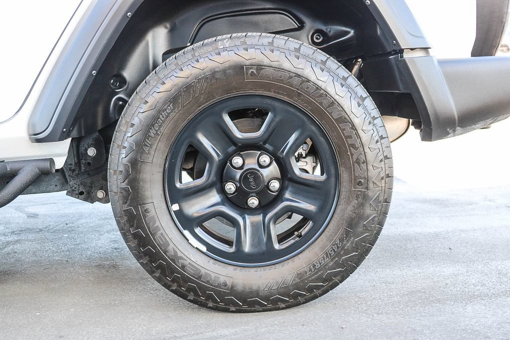 Used 2025 Jeep Wrangler Unlimited Sport AWD/4WD image 12
